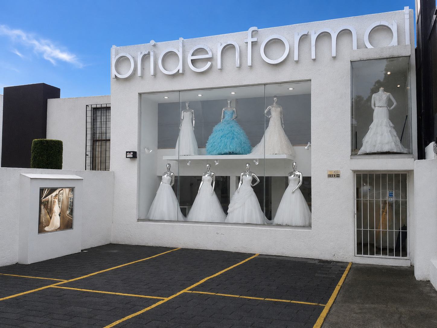 Fachada de Bridenformal Ciudad Satélite